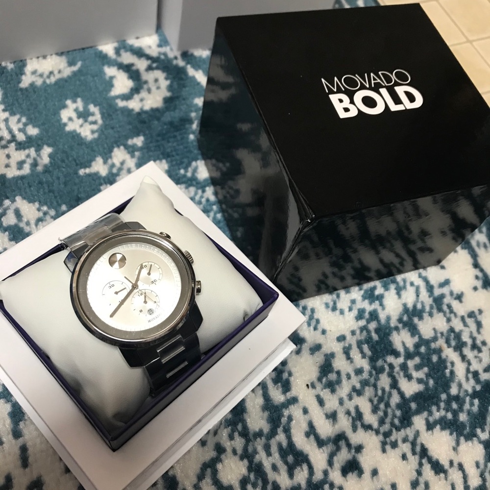 Nwt authentic silver chronograph movado bold